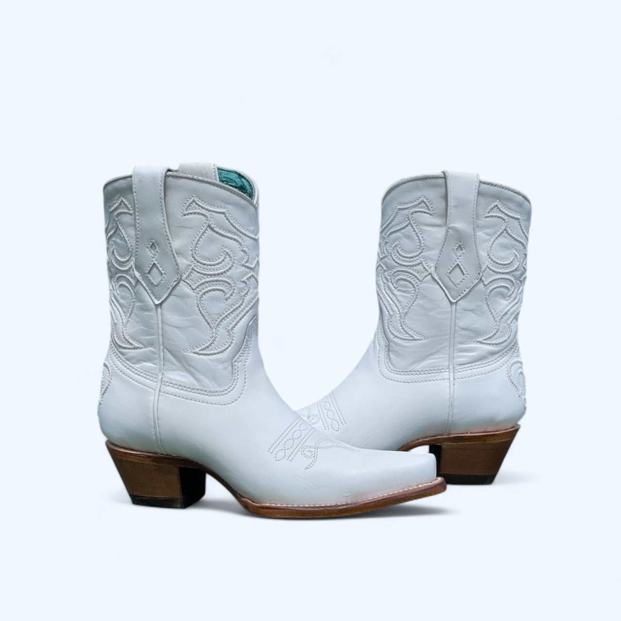 Corral Women's White Embroidery Ankle Boot Z5071